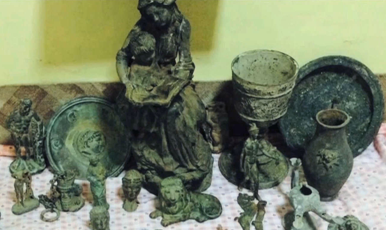 C12 Bronze Age relics - Turkey 8000 BC