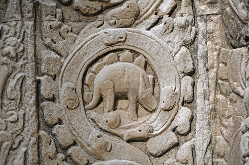 E07 Stegosaurus in Cambodian Temple